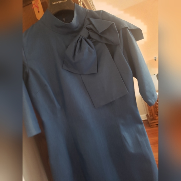 Classy 60's style dress - Picture 2 of 2